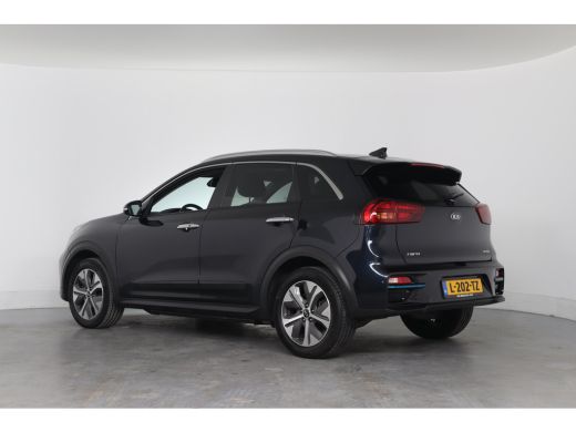 Kia e-Niro DynamicPlusLine 64 kWh | 1e Eigenaar! | Open Dak | Stoel/Stuur Verwarming | Camera | Navi | Cruis... ActivLease financial lease