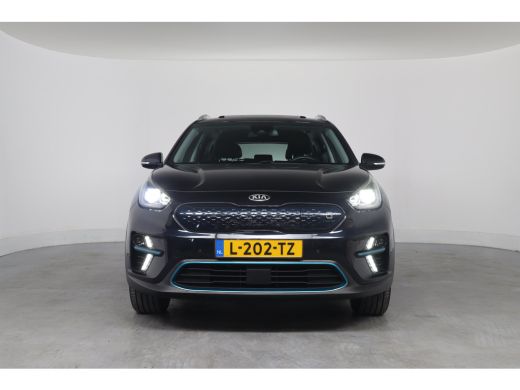 Kia e-Niro DynamicPlusLine 64 kWh | 1e Eigenaar! | Open Dak | Stoel/Stuur Verwarming | Camera | Navi | Cruis... ActivLease financial lease