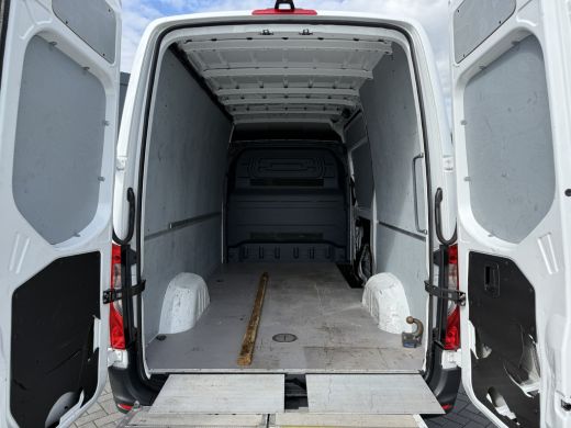 Mercedes-Benz Sprinter 316 CDI 164 PK AUTOMAAT / L2H2 / HYDR. LAADKLEP / AFNEEMBARE 2.8 TONS TREKHAAK / CAMERA / 1e EIG. ActivLease financial lease