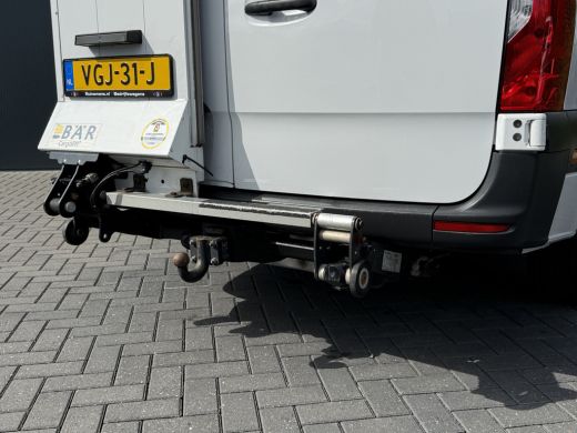 Mercedes-Benz Sprinter 316 CDI 164 PK AUTOMAAT / L2H2 / HYDR. LAADKLEP / AFNEEMBARE 2.8 TONS TREKHAAK / CAMERA / 1e EIG. ActivLease financial lease