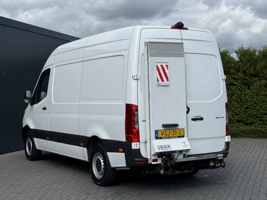 Mercedes-Benz Sprinter 316 CDI 164 PK AUTOMAAT / L2H2 / HYDR. LAADKLEP / AFNEEMBARE 2.8 TONS TREKHAAK / CAMERA / 1e EIG. ActivLease financial lease