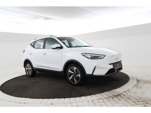 MG ZS EV EV Long Range Luxury 70 kWh Panorama, 360 camera, Apple carplay! ActivLease financial lease
