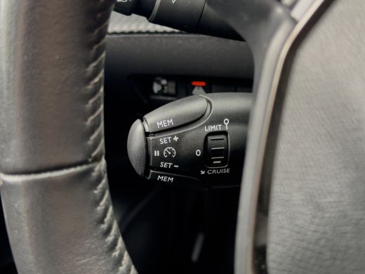 Peugeot 208 1.2 ACTIVE PACK 138D.KM AIRCO APPLE-CARPLAY LED LMV PDC ActivLease financial lease