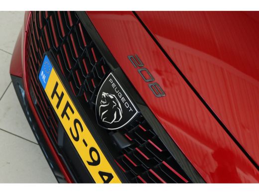 Peugeot 208 1.2 Hybrid 145 e-DCS6 GT | NL-Auto | Adapt. Cruise| 360 Camera | Keyless | Carplay | Navi | Clima... ActivLease financial lease