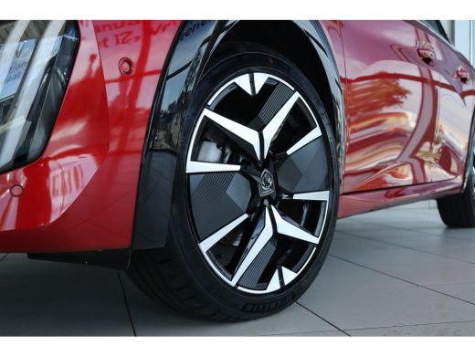Peugeot 208 1.2 Hybrid 145 e-DCS6 GT | NL-Auto | Adapt. Cruise| 360 Camera | Keyless | Carplay | Navi | Clima... ActivLease financial lease