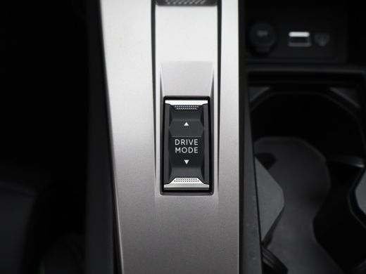 Peugeot 308 SW 1.2 PureTech GT 360 Graden Camera | Elektrische Kofferklep | Dodehoekbewaking | Parkeersenoren... ActivLease financial lease