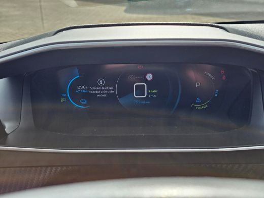 Peugeot e-208 EV Allure Pack 50 kWh | Achterbank in delen neerklapbaar | Achteruitrijcamera | Airco (automatisc... ActivLease financial lease