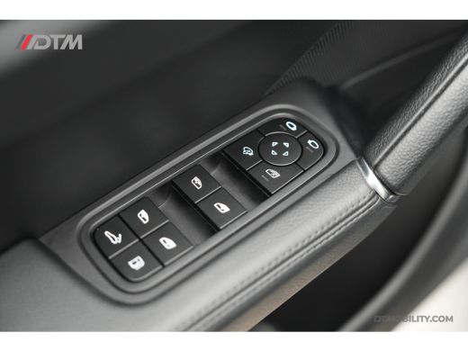 Porsche Cayenne 3.0 E-Hybrid Platinum Edition | Panorama | Trekhaak ActivLease financial lease