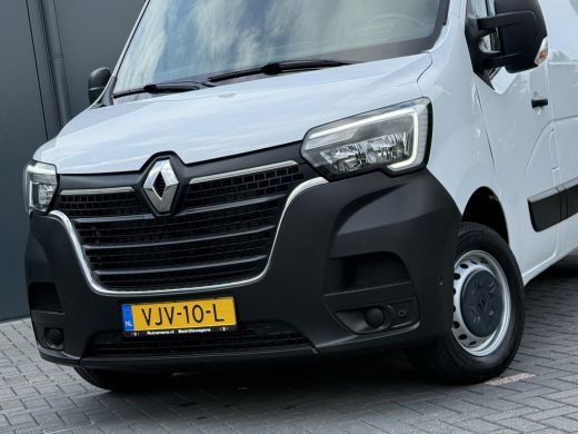 Renault Master 2.3 dCi 135 PK / L1H1 / 19.857 KM! / 2.5 TONS TREKHAAK / IMPERIAAL / CAMERA / 1e EIG. / CRUISE / ... ActivLease financial lease