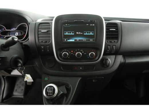 Renault Trafic 2.0 dCi 145PK T29 L2H1 | Airco | Camera | Cruise | 3 Zits | Trekhaak | Carplay | Parkeersens. ActivLease financial lease