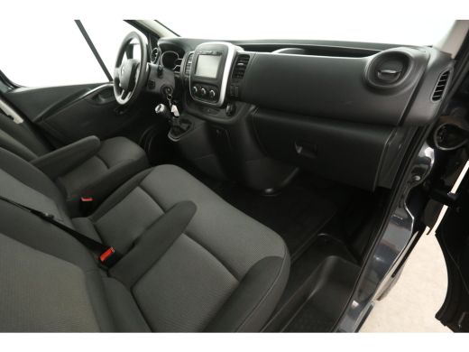 Renault Trafic 2.0 dCi 145PK T29 L2H1 | Airco | Camera | Cruise | 3 Zits | Trekhaak | Carplay | Parkeersens. ActivLease financial lease