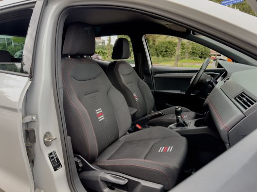 Seat Ibiza 1.0 TSI FR INTENSE NAVI CAMERA APPLE-CARPLAY LED LMV PDC ActivLease financial lease