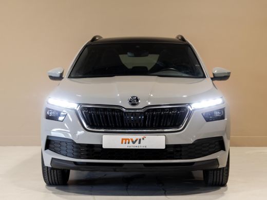Skoda Kamiq 1.0 TSI Sport Business / 110pk / Panorama dak / Achteruitrij camera / Stoelverwarming / ActivLease financial lease