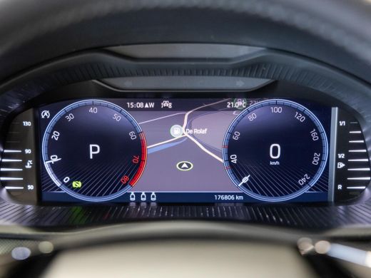 Skoda Kamiq 1.0 TSI Sport Business / 110pk / Panorama dak / Achteruitrij camera / Stoelverwarming / ActivLease financial lease