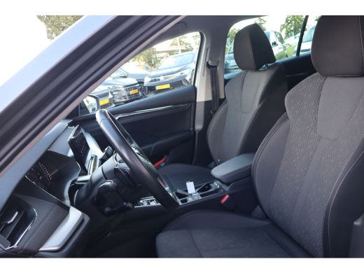 Skoda Octavia Combi 1.0 e-TSI Business Edition Plus 110PK | Apple Carplay/Android Auto|telefoonintegratie premi... ActivLease financial lease