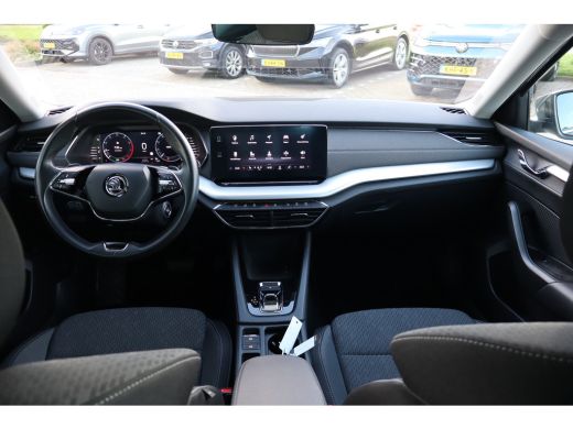 Skoda Octavia Combi 1.0 e-TSI Business Edition Plus 110PK | Apple Carplay/Android Auto|telefoonintegratie premi... ActivLease financial lease