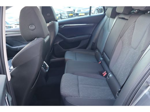 Skoda Octavia Combi 1.0 e-TSI Business Edition Plus 110PK | Apple Carplay/Android Auto|telefoonintegratie premi... ActivLease financial lease