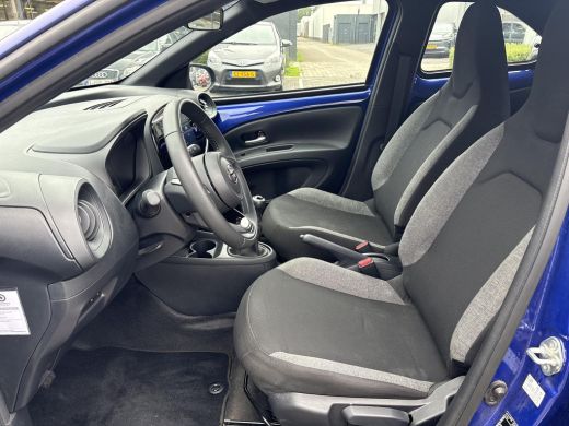 Toyota Aygo 1.0 VVT-i MT Play ActivLease financial lease