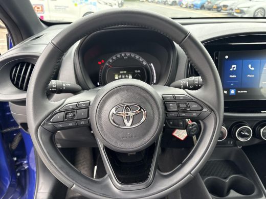 Toyota Aygo 1.0 VVT-i MT Play ActivLease financial lease
