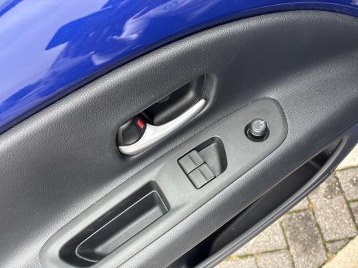 Toyota Aygo 1.0 VVT-i MT Play ActivLease financial lease