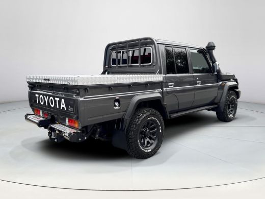 Toyota Land Cruiser LC79 2.8 D-4D Pick Up Dubbel Cabine 5-Persoons | 06-10141018 Voor meer informatie ActivLease financial lease