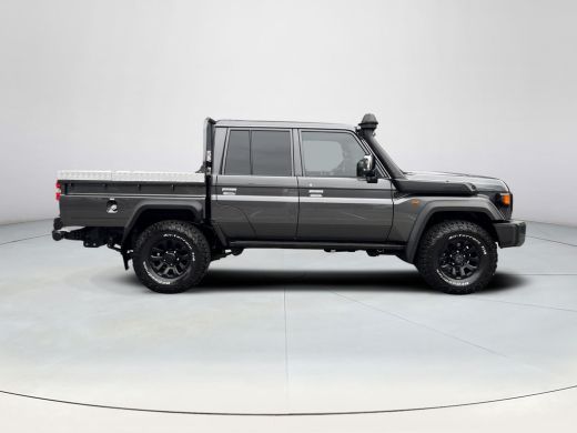 Toyota Land Cruiser LC79 2.8 D-4D Pick Up Dubbel Cabine 5-Persoons | 06-10141018 Voor meer informatie ActivLease financial lease