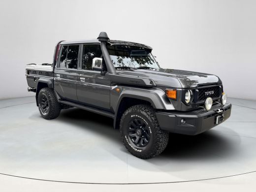 Toyota Land Cruiser LC79 2.8 D-4D Pick Up Dubbel Cabine 5-Persoons | 06-10141018 Voor meer informatie ActivLease financial lease