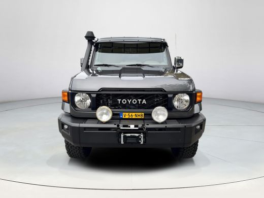 Toyota Land Cruiser LC79 2.8 D-4D Pick Up Dubbel Cabine 5-Persoons | 06-10141018 Voor meer informatie ActivLease financial lease