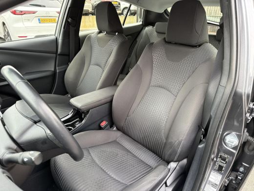 Toyota Prius 1.8 Plug-in Dynamic | JBL Audio | Navigatie | HUD Display | ActivLease financial lease