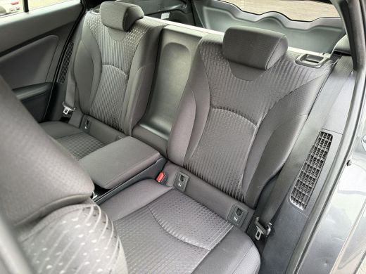 Toyota Prius 1.8 Plug-in Dynamic | JBL Audio | Navigatie | HUD Display | ActivLease financial lease