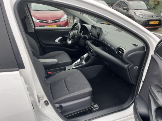Toyota Yaris 1.5 Hybrid 115 Active | Navigatie | CarPlay | Achteruitrijcamera ActivLease financial lease