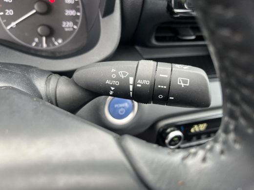 Toyota Yaris 1.5 Hybrid 115 Active | Navigatie | CarPlay | Achteruitrijcamera ActivLease financial lease