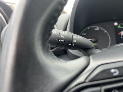 Toyota Yaris 1.5 Hybrid 115 Active | Navigatie | CarPlay | Achteruitrijcamera ActivLease financial lease