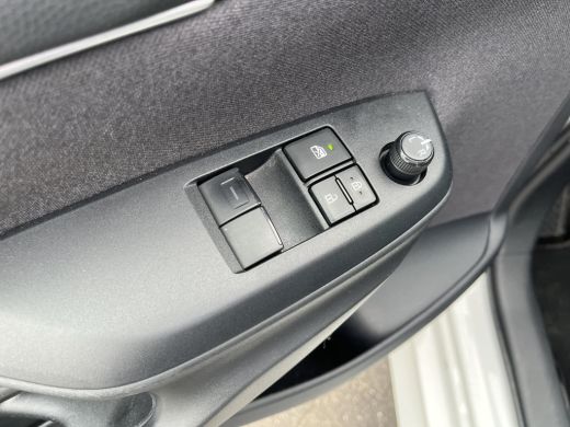 Toyota Yaris 1.5 Hybrid 115 Active | Navigatie | CarPlay | Achteruitrijcamera ActivLease financial lease