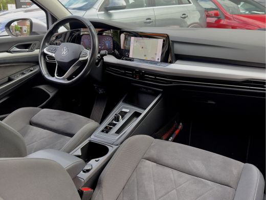 Volkswagen Golf Variant 1.0 eTSI AUT7 LIFE NAVI DIGI-DASH APPLE-CARPLAY AIRCO IQ-DRIVE LED LMV PDC ActivLease financial lease