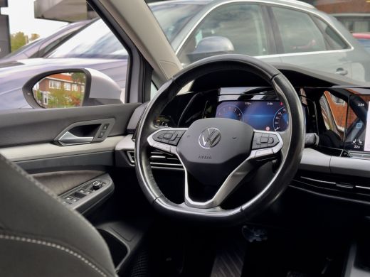 Volkswagen Golf Variant 1.0 eTSI AUT7 LIFE NAVI DIGI-DASH APPLE-CARPLAY AIRCO IQ-DRIVE LED LMV PDC ActivLease financial lease
