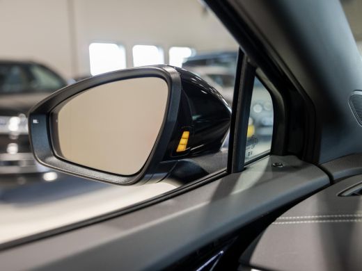 Volkswagen ID.4 Pro Limited Edition 77 kWh SOH 98% / 286pk / Achteruitrij camera / Dodehoek assistent / Stoelverw... ActivLease financial lease