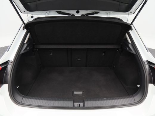 Volkswagen T-Roc 1.5 TSi 150 Pk Automaat Style | Carplay | IQ.Light LED | Panoramadak | Virtual Cockpit | Adaptive... ActivLease financial lease