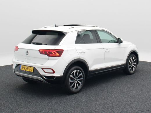 Volkswagen T-Roc 1.5 TSi 150 Pk Automaat Style | Carplay | IQ.Light LED | Panoramadak | Virtual Cockpit | Adaptive... ActivLease financial lease