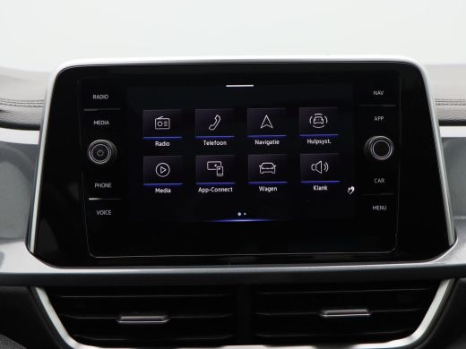 Volkswagen T-Roc 1.5 TSi 150 Pk Automaat Style | Carplay | IQ.Light LED | Panoramadak | Virtual Cockpit | Adaptive... ActivLease financial lease