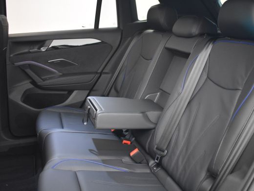 Volkswagen Tiguan R-Line Edition - eHybrid | 'App-Connect' draadloze smartphone integratie | Automatische afstandsr... ActivLease financial lease