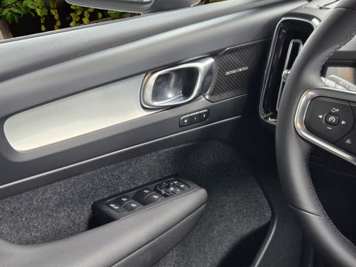 Volvo  XC40 2.0 B4 Plus Dark | Trekhaak | Camera | Pano | Harman/Kardon | Memory ActivLease financial lease