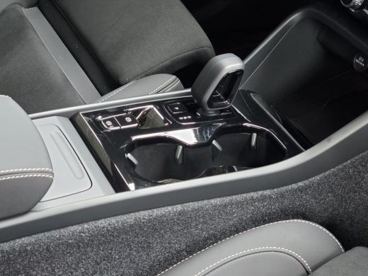 Volvo  XC40 2.0 B4 Plus Dark | Trekhaak | Camera | Pano | Harman/Kardon | Memory ActivLease financial lease
