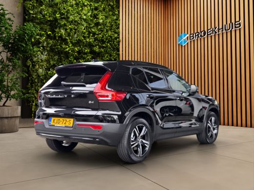 Volvo  XC40 2.0 B4 Plus Dark | Trekhaak | Camera | Pano | Harman/Kardon | Memory ActivLease financial lease
