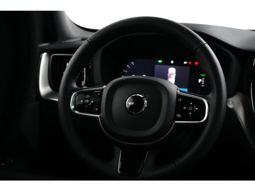 Volvo  XC60 T6 Plus dark black edition 2026 Luchtvering | Head up Display | Panoramadak | Achterbank verwarmd... ActivLease financial lease