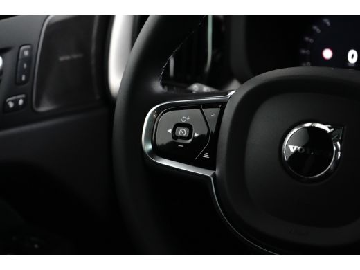 Volvo  XC60 T6 Plus dark black edition 2026 Luchtvering | Head up Display | Panoramadak | Achterbank verwarmd... ActivLease financial lease