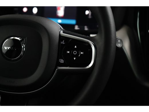 Volvo  XC60 T6 Plus dark black edition 2026 Luchtvering | Head up Display | Panoramadak | Achterbank verwarmd... ActivLease financial lease