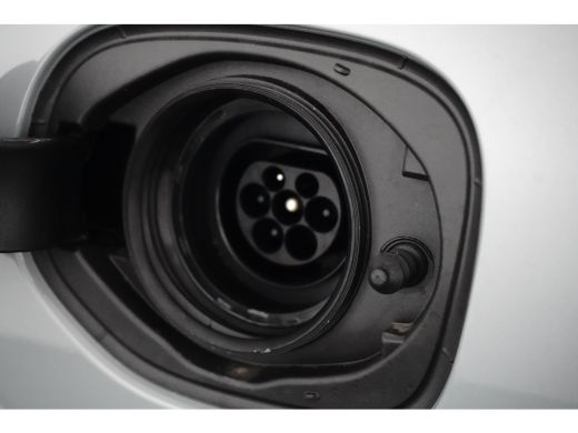 Volvo  XC60 T6 Plus dark black edition 2026 Luchtvering | Head up Display | Panoramadak | Achterbank verwarmd... ActivLease financial lease