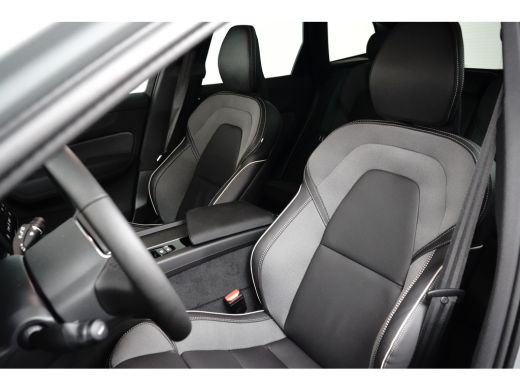 Volvo  XC60 T6 Plus dark black edition 2026 Luchtvering | Head up Display | Panoramadak | Achterbank verwarmd... ActivLease financial lease