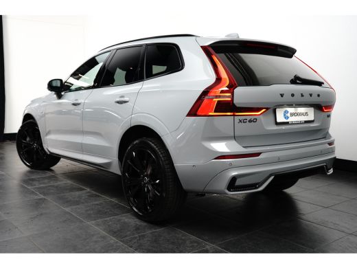Volvo  XC60 T6 Plus dark black edition 2026 Luchtvering | Head up Display | Panoramadak | Achterbank verwarmd... ActivLease financial lease